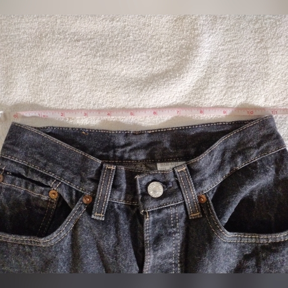 Vintage Levi's Women's 501, Size 7, Blue Denim 5 Button - Picture 4 of 12